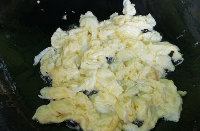 豆浆▲夏天，不吃肉也要吃它，钙是豆浆的4倍，1元1斤，现在正当季