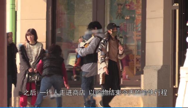 吴奇隆|吴奇隆一家三口被偶遇，刘诗诗穿扮低调，爸爸抱1岁半步步显吃力