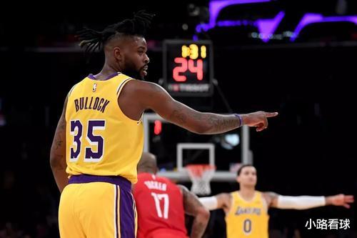 湖人队|为金钱加盟烂队！如今合同年场均9分，29岁悍将离开湖人亏大了