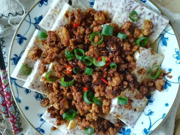 芋头|10月，它是“碱性食物之王”，常吃嘴巴不臭，头发乌黑，牙齿好