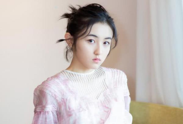 『张子枫』张子枫3次拒绝《跑男》邀请，原因很简单，让人无话可说！