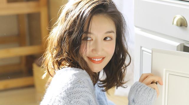 「」下周起，桃花灼灼，思念如潮，旧情徘徊，爱意迸发，复合在即