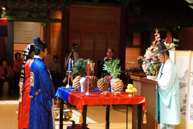 睹图|29岁女子与5旬韩国男子见面第二天结婚，婚后1年便被丈夫杀死