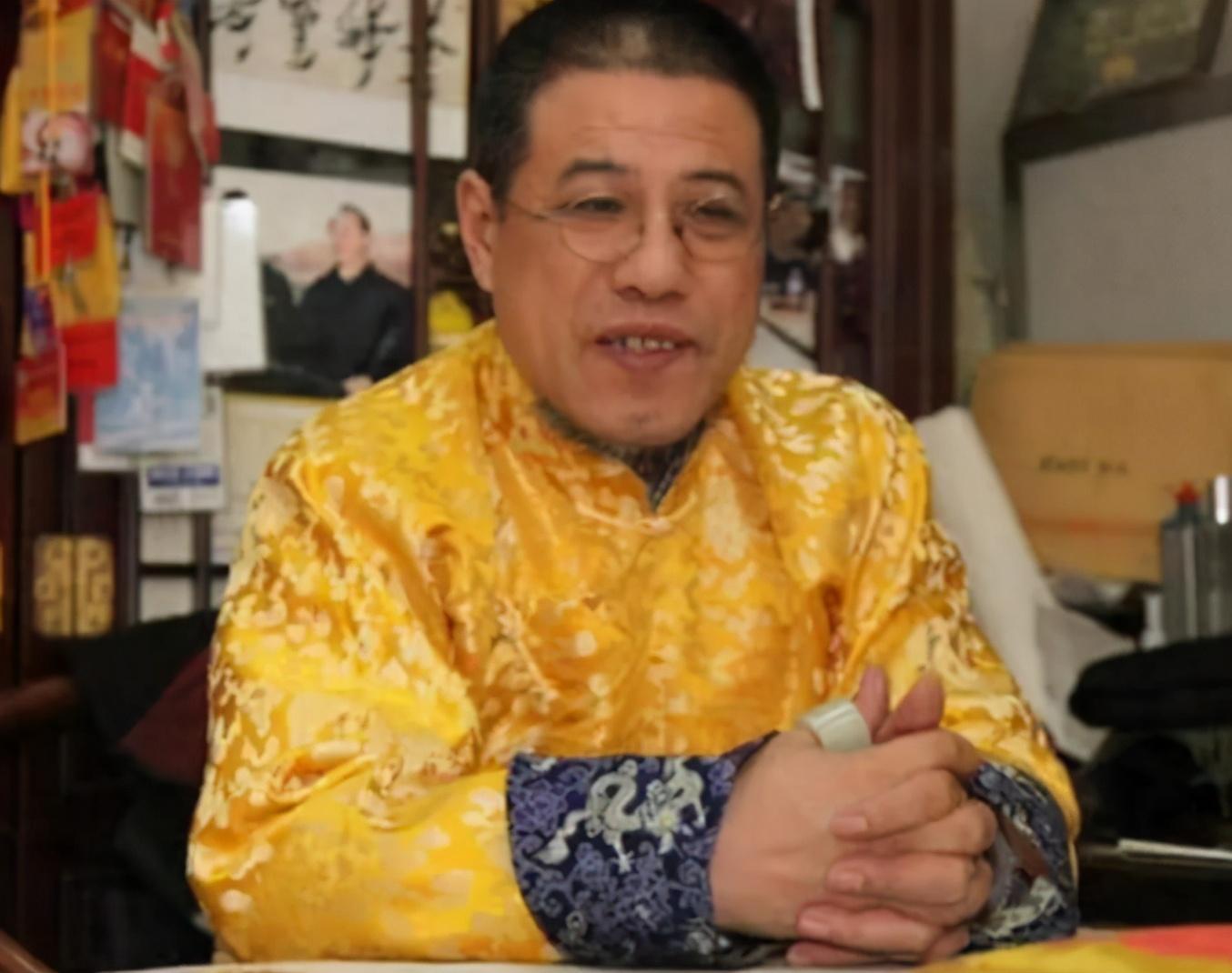 乾隆|大清覆灭已108年,乾隆7世孙至今仍穿龙袍祭祖,还活在梦里?