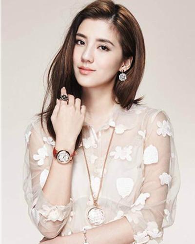 吴千语|甩30亿男友、攀百亿富三代,25岁富豪狙击手的她真的赢了?