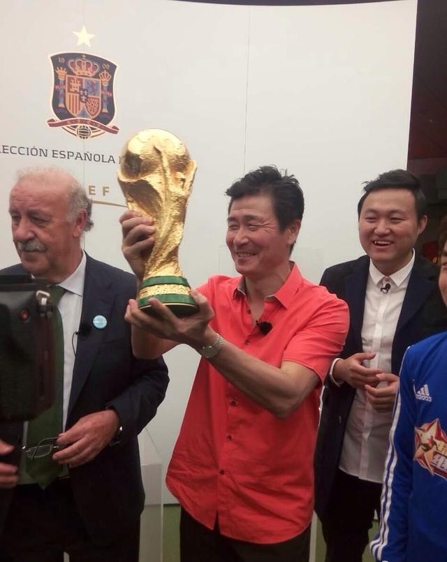 郝海东▲郝海东再开炮：钱学森赚钱少和我没关系，你找到他我就捐款100万