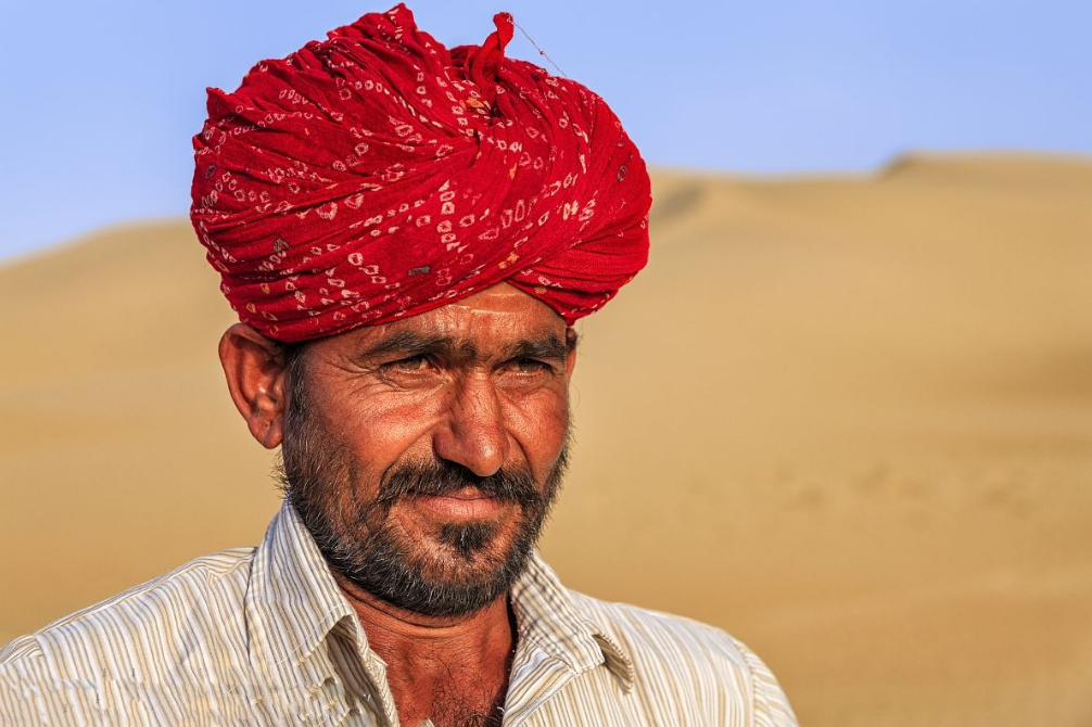 印度常年高溫，為何印度人還要用頭巾把腦袋捂得那麼嚴實-圖2