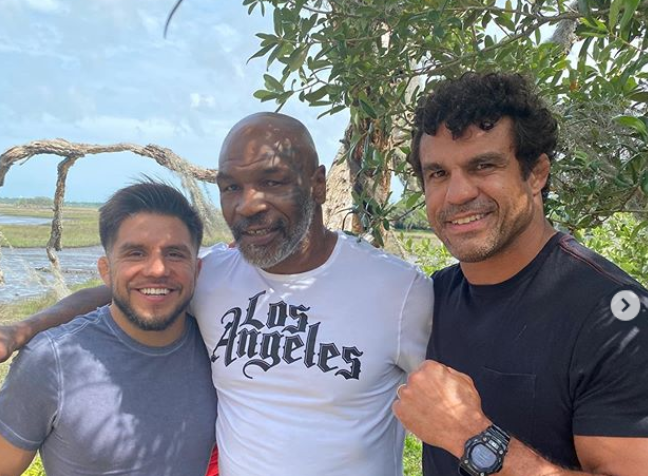 :53岁泰森身材改造成功!外媒晒对比照盛赞:令人难以置信