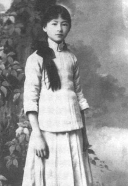 林徽因|林徽因父亲林长民，和徐志摩坠入爱河，林徽因：爸，我把他让给你