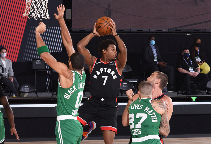 洛瑞|33+8+6！洛瑞血拼53分钟，卫冕冠军双加时进抢七，小卡接班人仍该被喷！