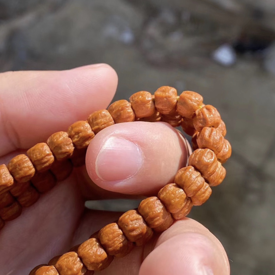 『紫檀』百香籽包浆上色之后的样子谁见谁不爱?