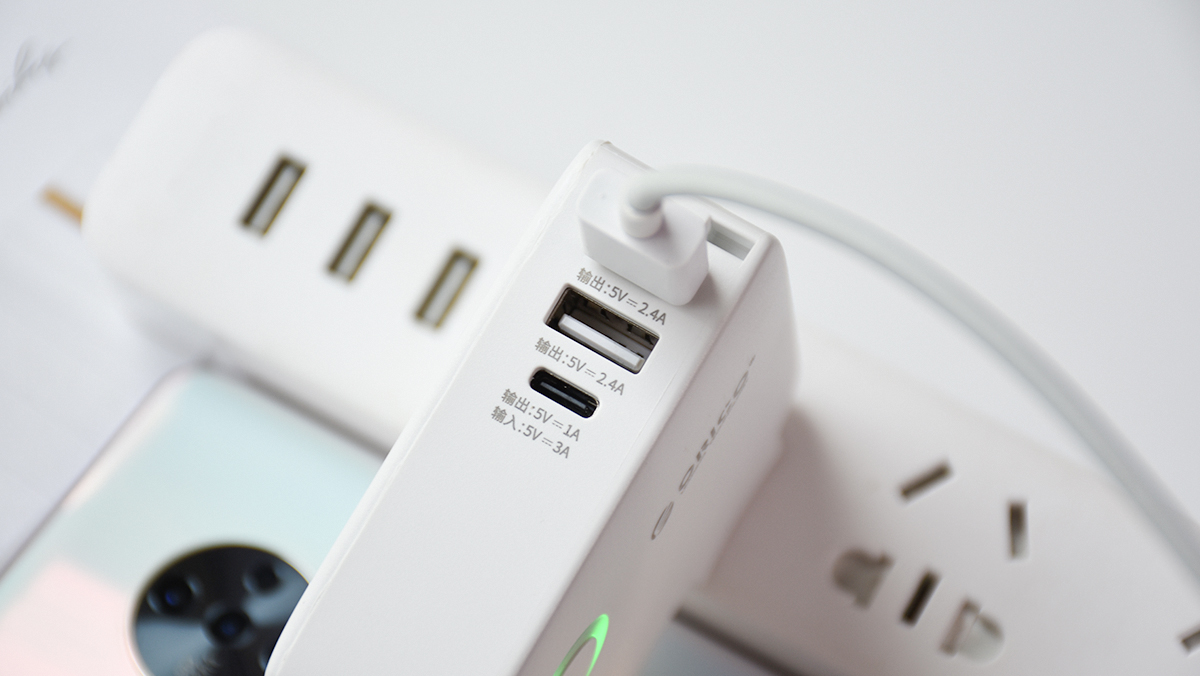 充电器|差旅党的充电神器 ORICO手机充电器充电宝二合一