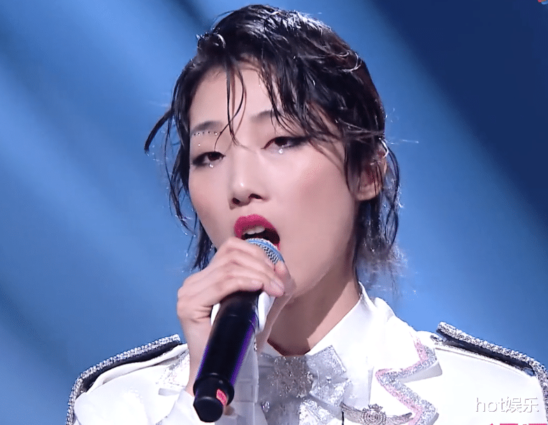 杨超越|火箭少女解散，Sunnee签环球，小七做回小公主，杨超越前途无量