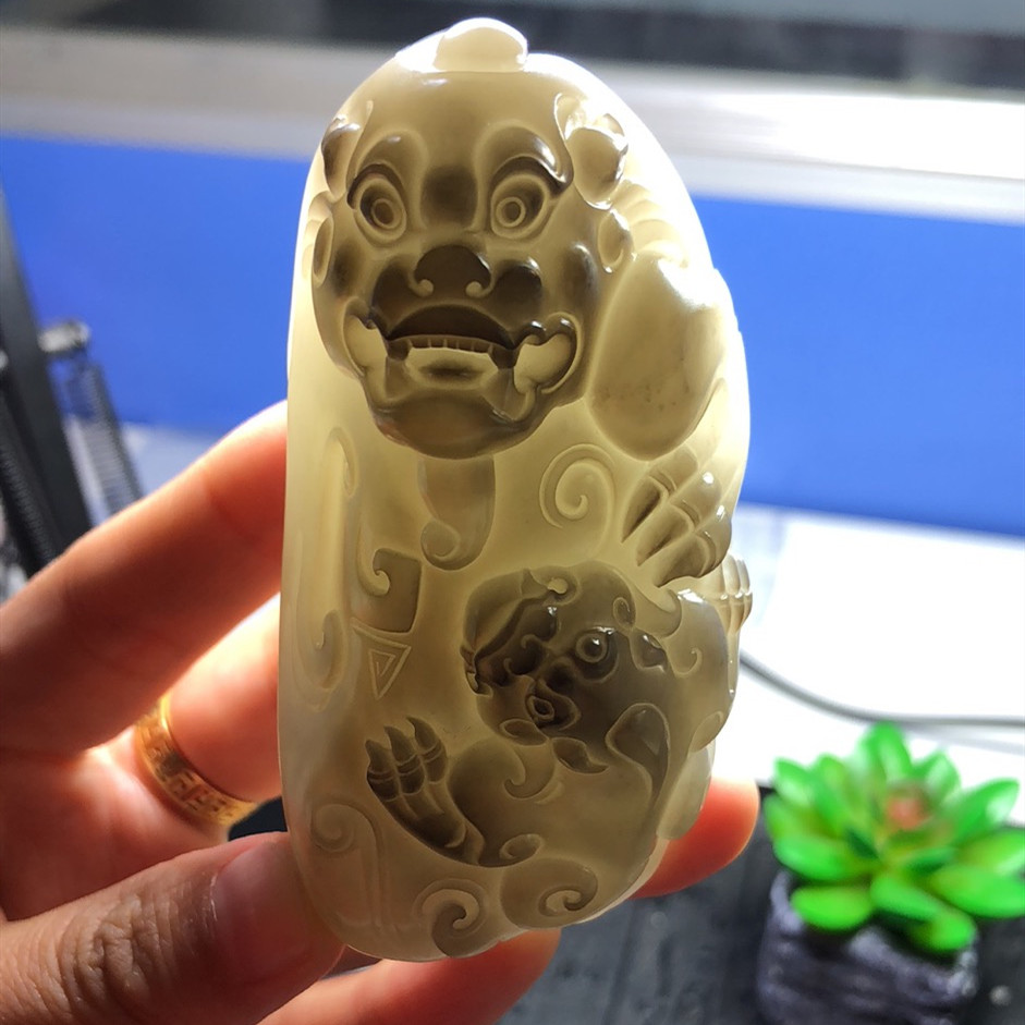 贝壳|为什么和田玉貔貅是一个人人皆宜的玉雕？