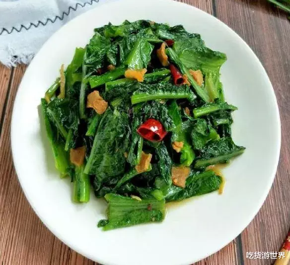 『』它等于“天然泻药”，经常吃一盘，抚平小肚腩，嘴巴不臭，衣服穿小码