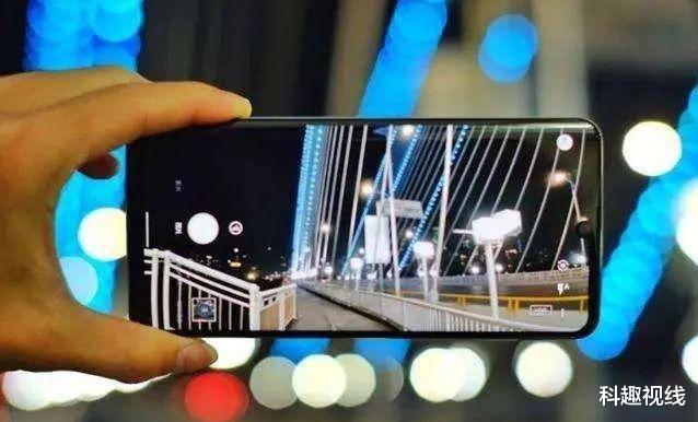 ▲首款240Hz刷新率手机，骁龙855+8GB+256GB，售价高达5200元！