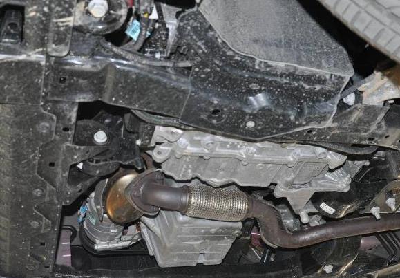 ：汽车有必要装发动机护板吗？修车师傅说了良心话，后悔没早知道