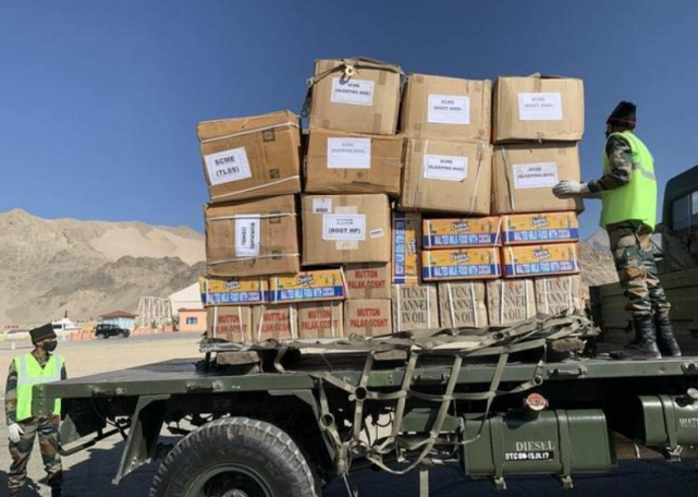 印度|解放军在班公湖的神操作！让印度开始慌了，印军还以为中方要撤退