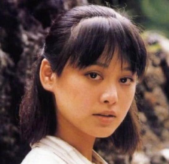 [宁静]离婚后的宁静至今单身, 你以为是对前夫念念不忘, 其实背后藏着秘密