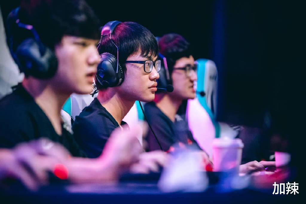 【tes战队】TES战队BP语音曝光，看到亮老鼠选手全员愤怒，369：我生气了！