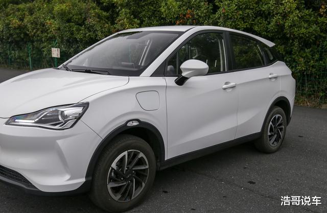燃油车|燃油车终结者上市！续航401KM，入门仅5.99万，最便宜电动SUV来了
