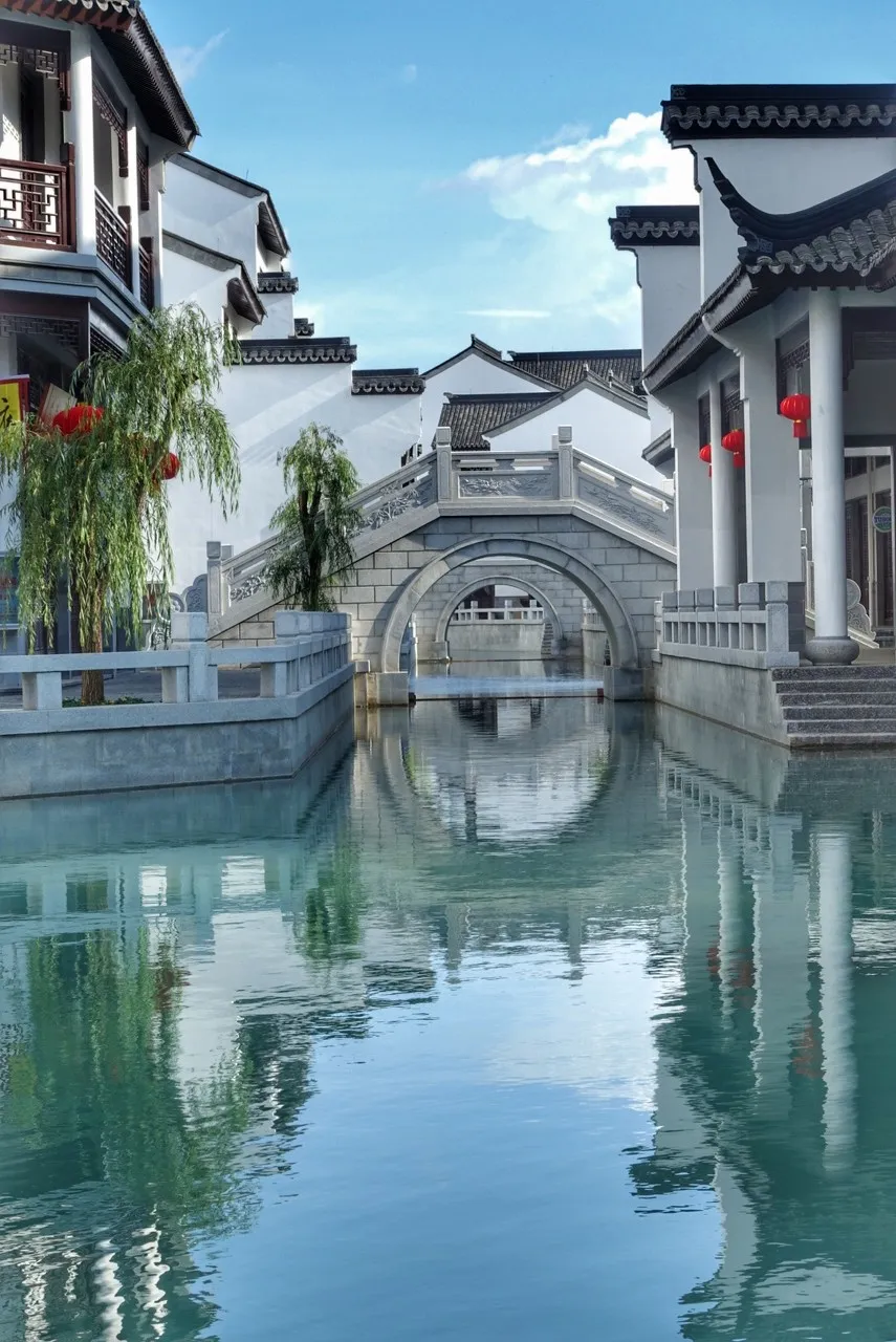 云南|比大理静谧，比丽江舒服！昆明旁这座云南最慢小城，去一趟相当出国！