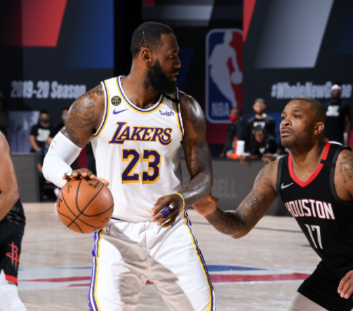 勒布朗·詹姆斯|36+7+5+4盖帽!詹姆斯攻防一体,连帽哈登戈登,双MVP再被上课!