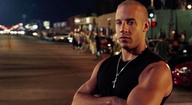 吴京|全球光膀子最有男人味的十大明星, 史泰龙第三, 吴京第八