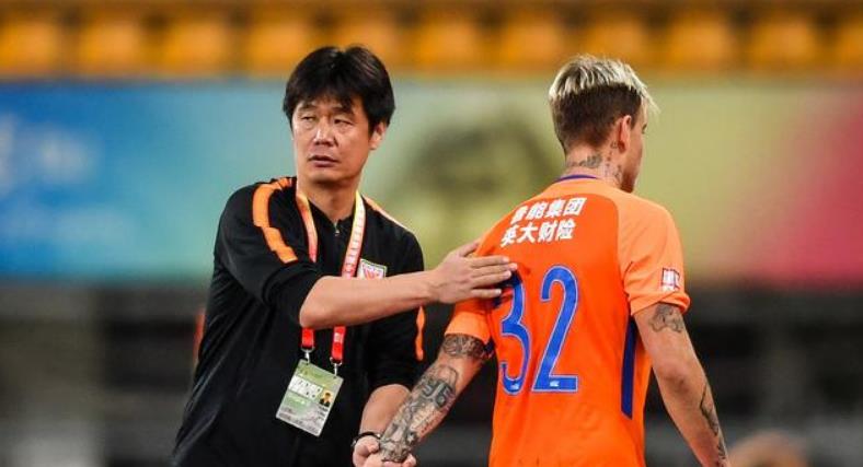 格德斯■李霄鹏为何偏爱双塔却冷落格德斯？鲁能德国助教给出原因