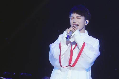 华语乐坛▲华语乐坛新生代三巨头，未来的华语音乐大旗就靠他们扛起来了