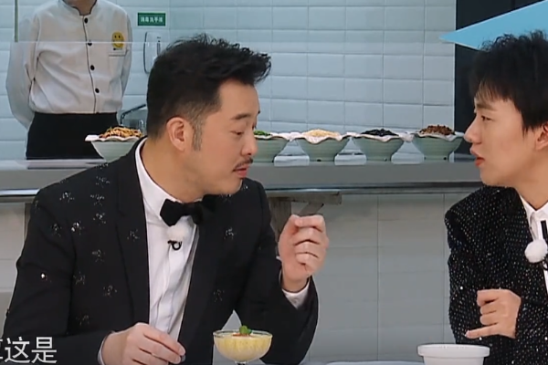 郭麒麟@郭麒麟不愧是富家少爷，节目组拿名贵食材招待跑男，郭少一眼认出