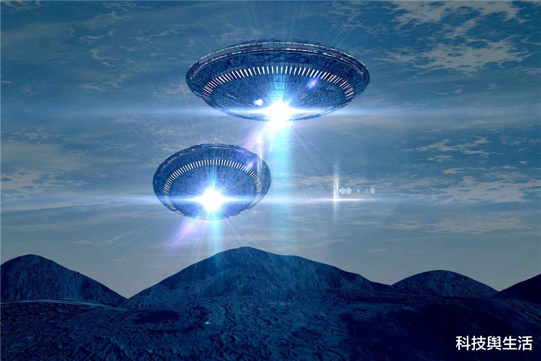 UFO|UFO再次出现？美国乘客拍到碟状飞行器，引发网友争议！