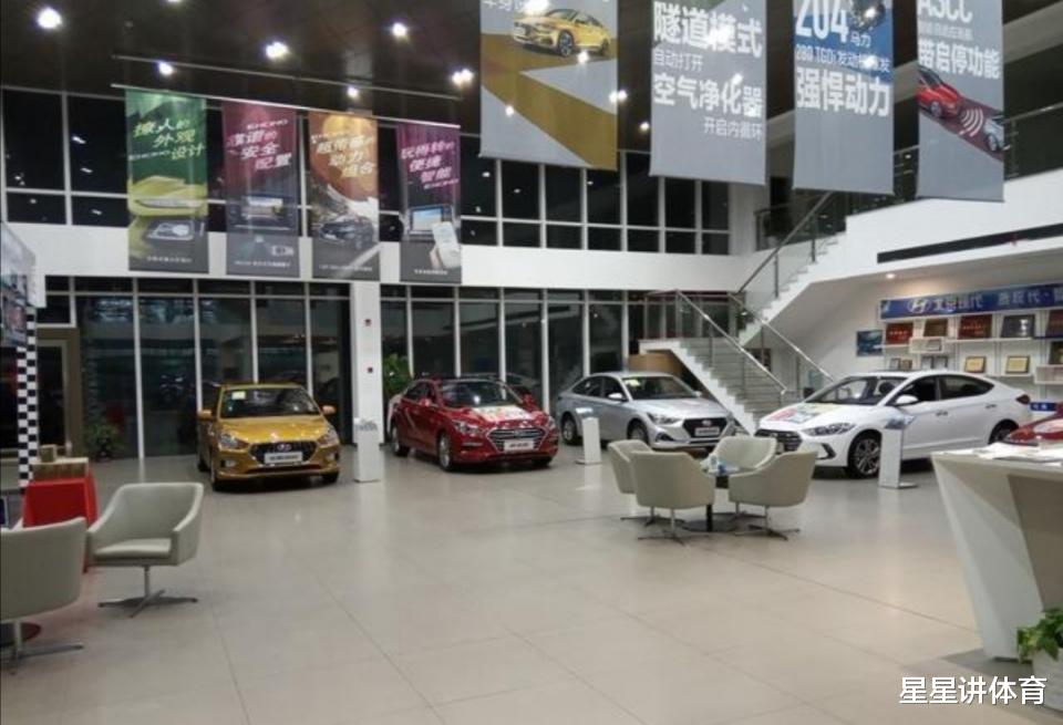 买车▲10万块钱的车，全款和贷款的落地价能差多少钱