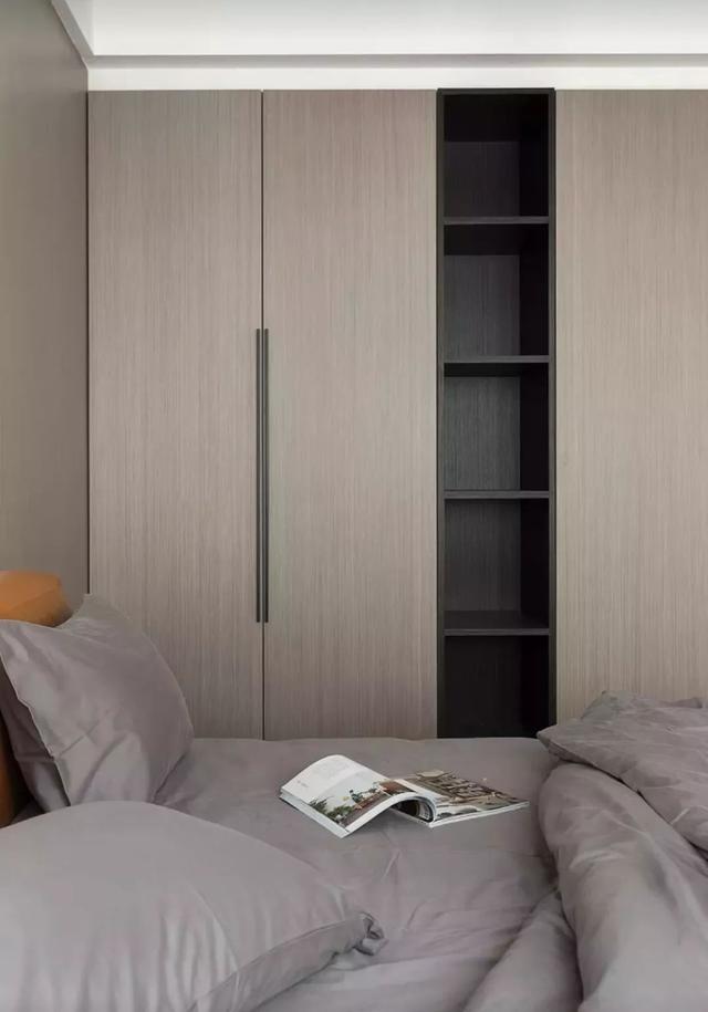 |衣柜也可以撞色，颜色撞得对，衣柜也可以很美