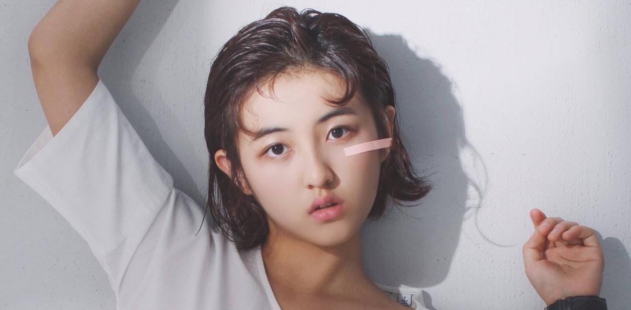 [张子枫]临近高考，张子枫依旧拍摄综艺节目，两位教师在身边慌什么？