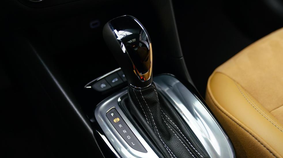 别克凯越▲跌至“亲民价”的合资车,原价8.39万,现5.45万,堪称家用首选