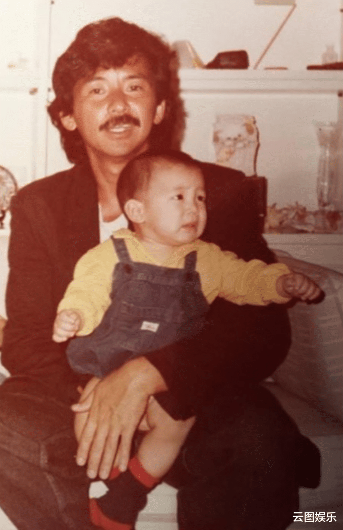 林子祥|73岁林子祥豪宅庆生，头发花白显苍老，与59岁叶倩文同框似两代人