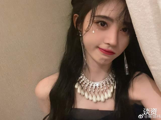 鞠婧祎|从美貌出圈到频繁翻车，老跟完美人设较劲的鞠婧祎，黑红真不是红