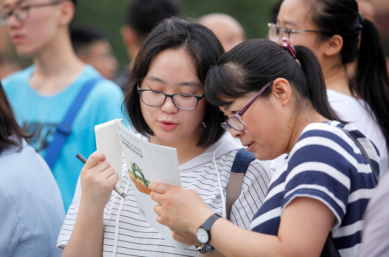 【招生】2020年高考：如果考不上名牌大学，这4所大学的王牌专业值得你报考