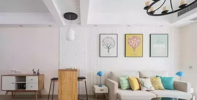 没钱就这样装吧，一个客厅都这么漂亮，实在是好看！