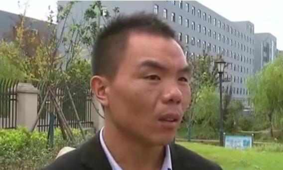 青海新闻联播|男子网购9.9元的包裹丢失，快递客服主动赔付10元，自己却没了16万