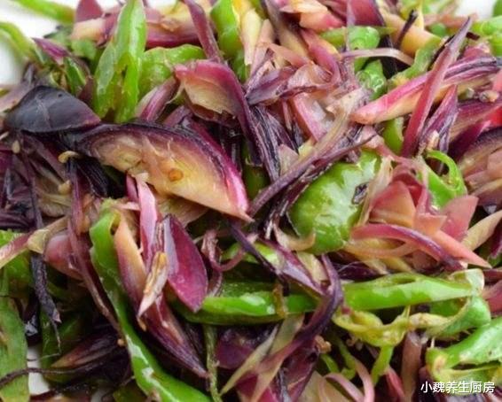 青椒|夏天，宁可少吃猪肉，也要多吃此菜，气血足了，脸色更红润