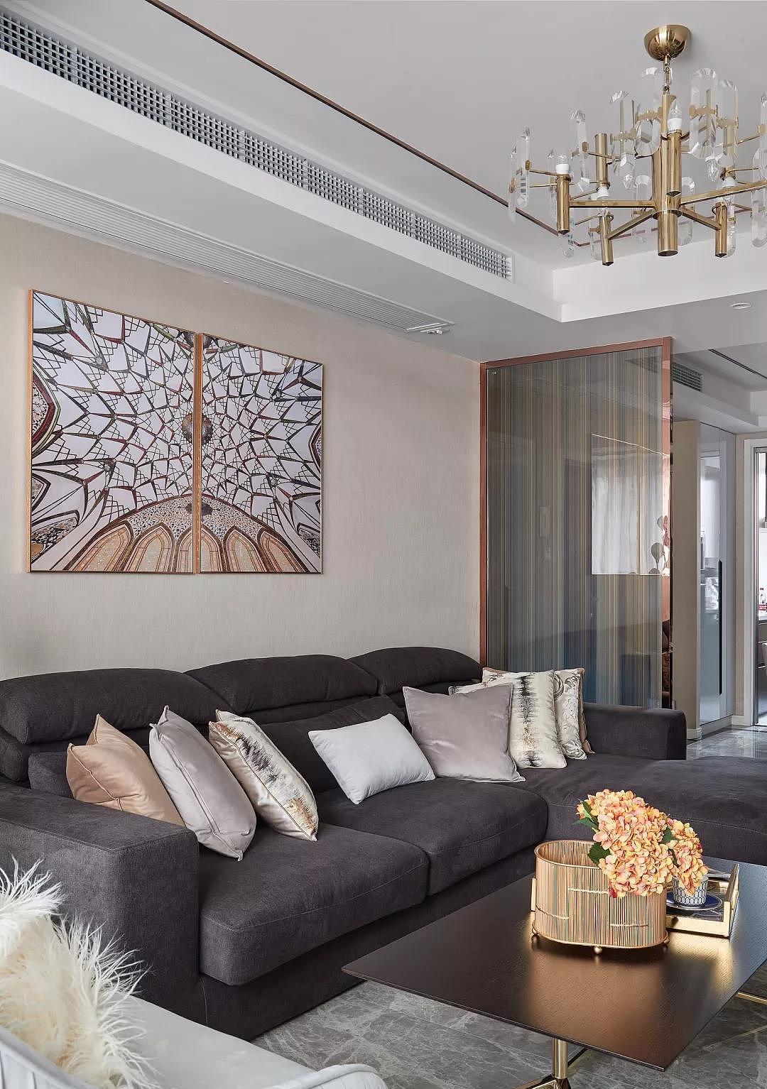 |实拍140平复式大宅，一进门就被客厅迷住，全屋轻奢高级，太美了