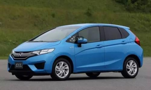 本田飞度|飞度跑长途，走高速，需要在车里压一些铁块吗？