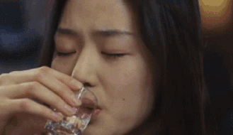 「痛风」有的人年纪轻轻，但他已经痛风了～