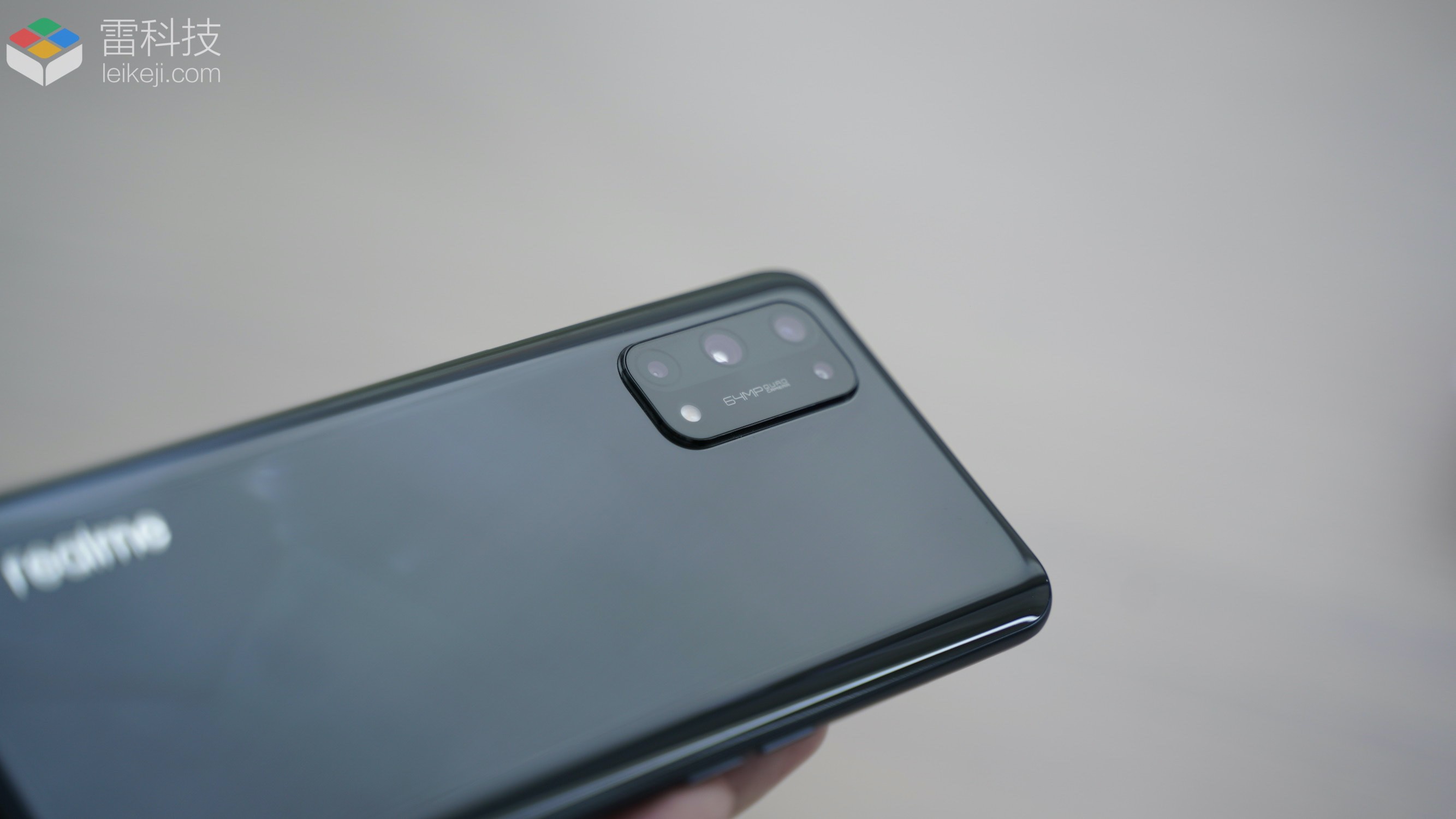 公安部|2199元性价比不错，真我X7 Pro这几点太香了！