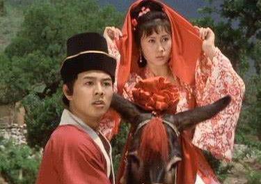 李连杰|李连杰：拒绝''牧羊女''，变心患难妻，却为何执意娶不爱他的利智？