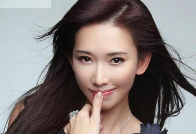 林志玲|林志玲在日本拍综艺节目，画风突变，这真是判若两人啊！