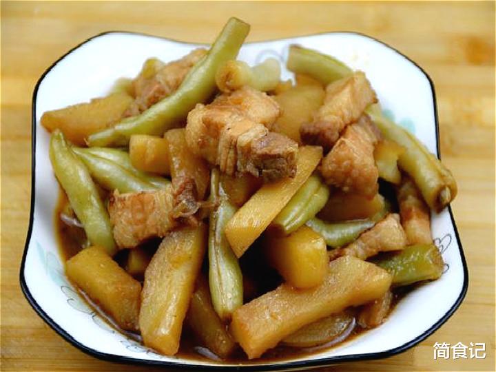 芸豆■夏天，吃大鱼大肉不如吃它！5块钱炖一锅，我家一周吃4次，特解馋