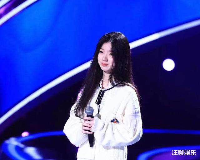 中国好声音|《中国好声音》新海报：优待太过明显，如此“捧杀”对单依纯不利